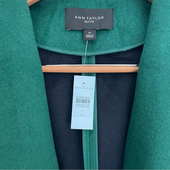 NEW Ann Taylor Shawl Collar Belted Wrap Coat in Fresh Evergreen SP - Picture 9 of 15